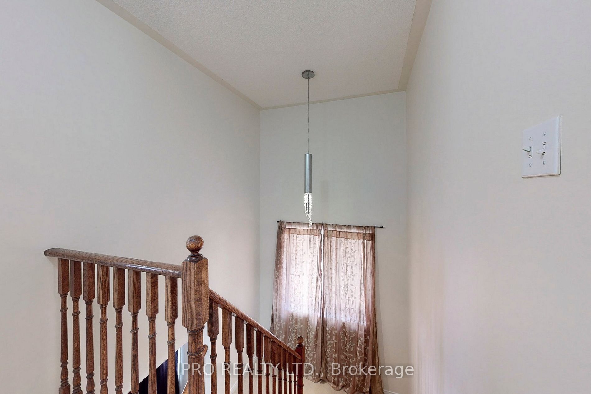 19 Thackery Dr