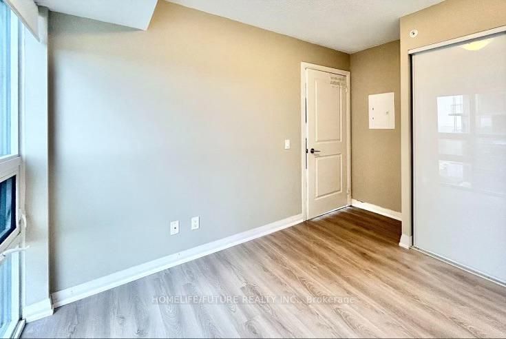 30 Meadowglen Pl, #1902
