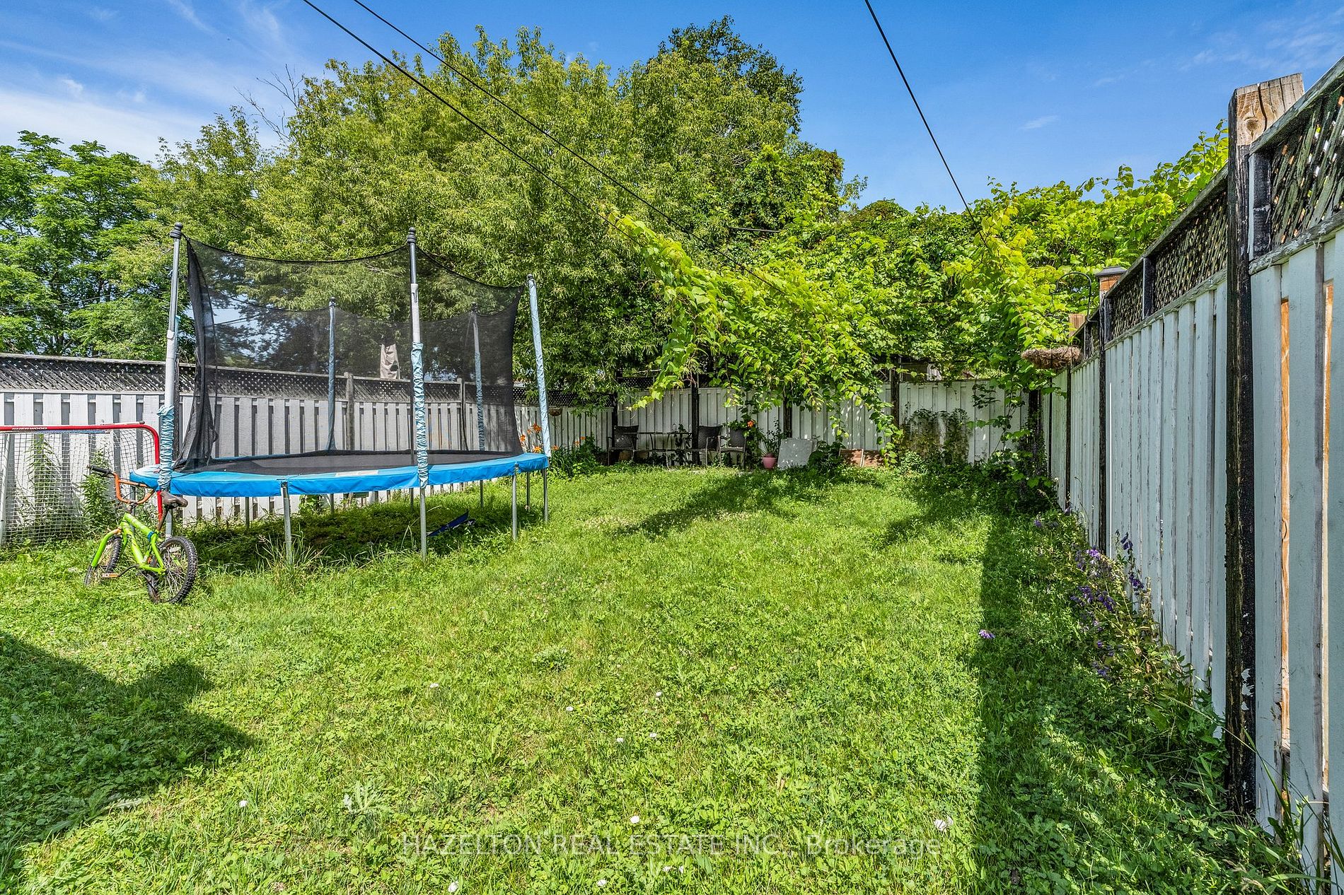572 Montcalm Ave