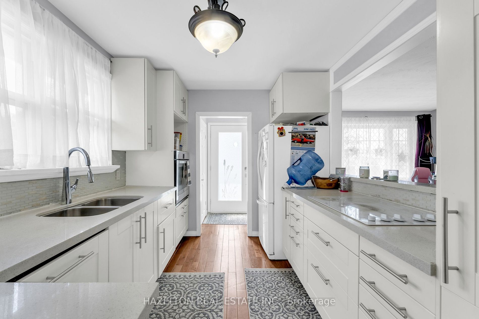 572 Montcalm Ave