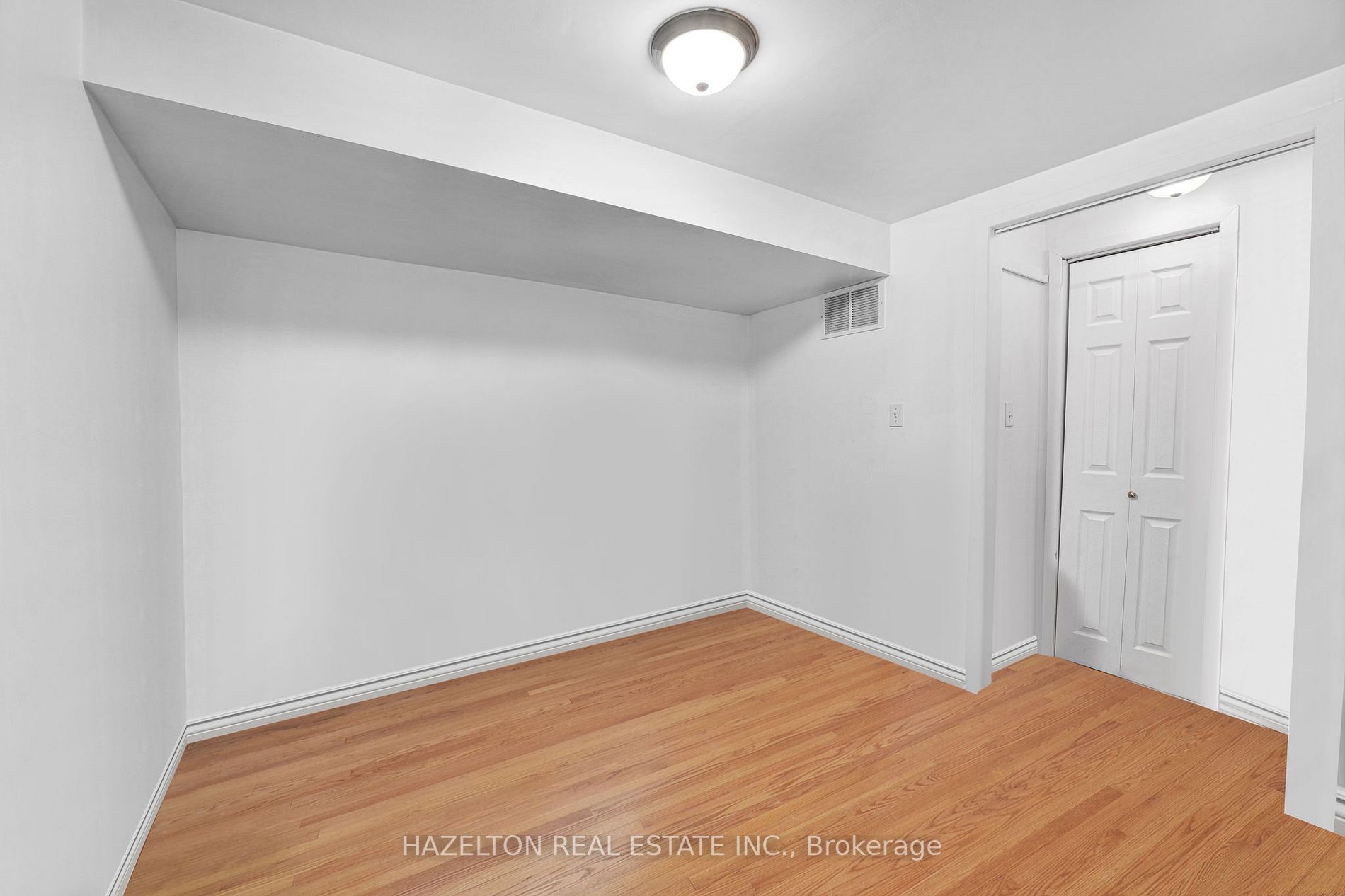 572 Montcalm Ave
