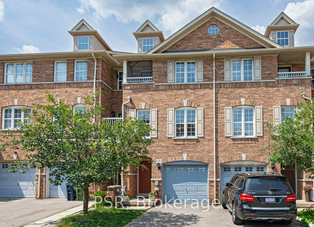 71 Huxtable Lane