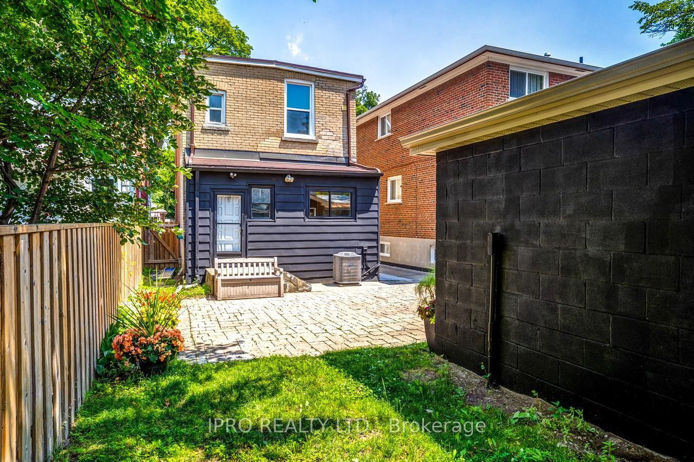 198 Coleridge Ave