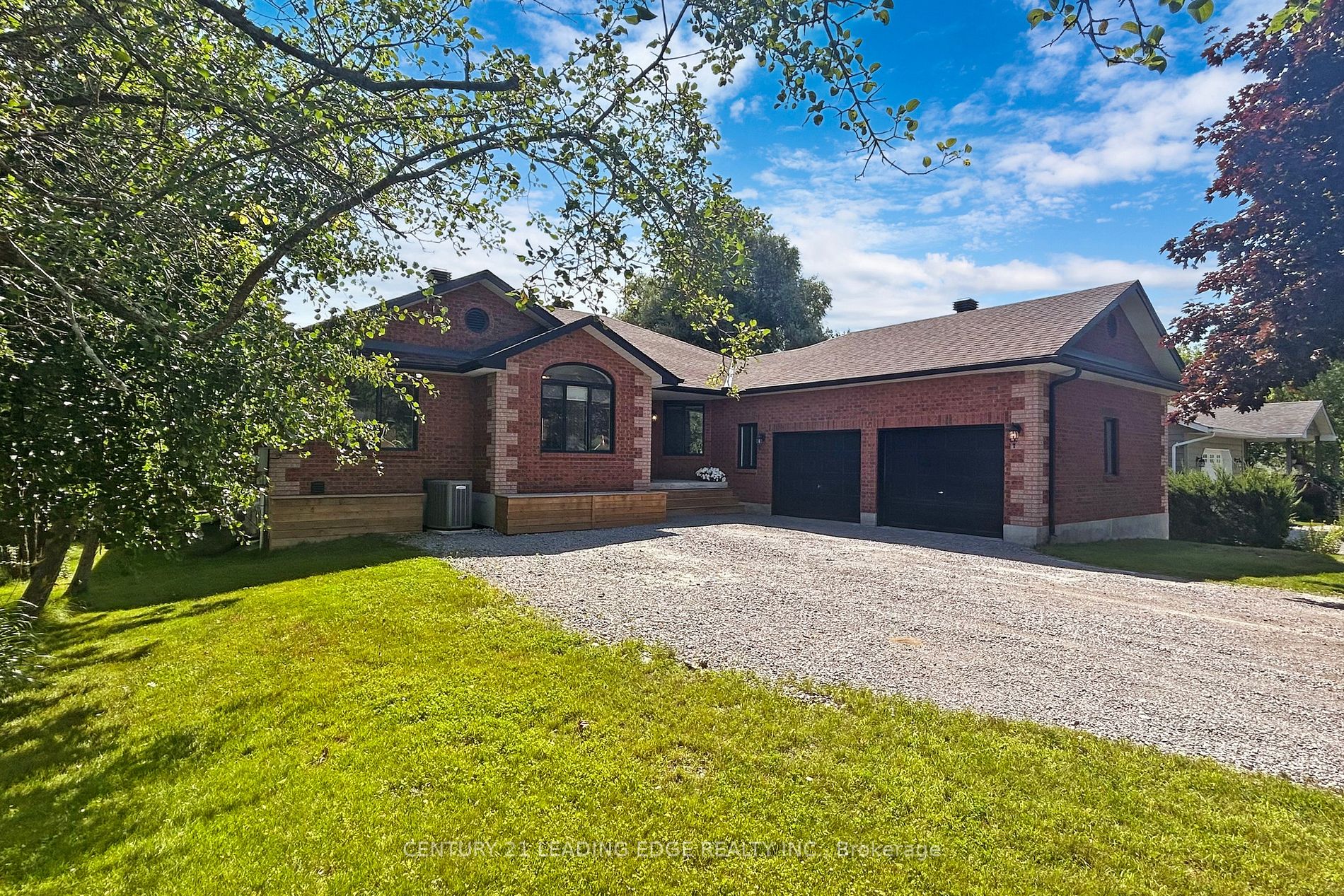 207 Aldred Dr