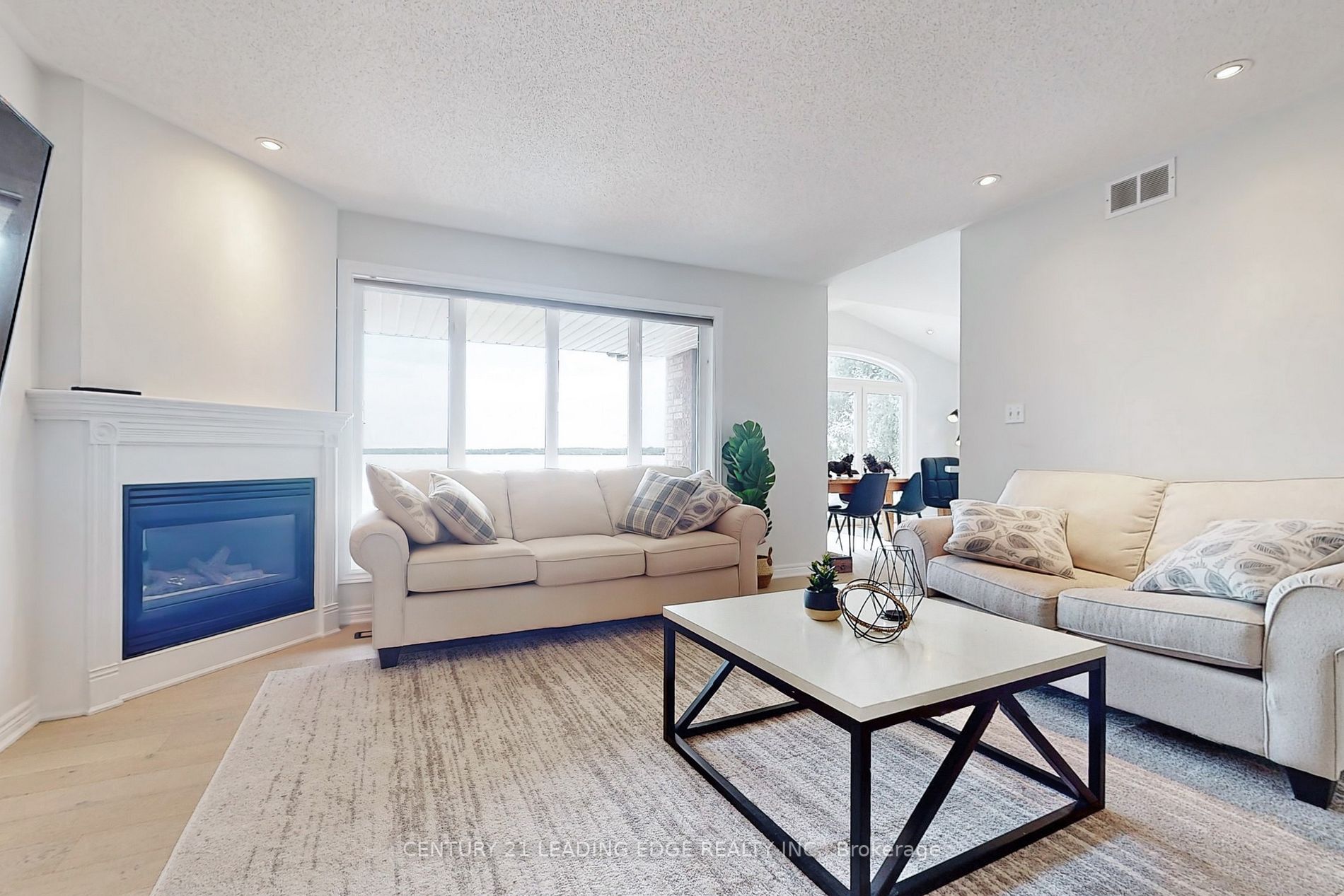 207 Aldred Dr