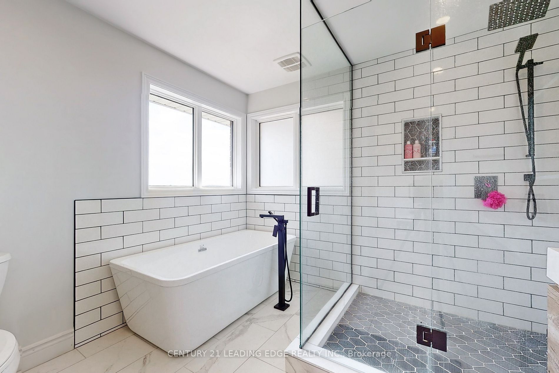 207 Aldred Dr