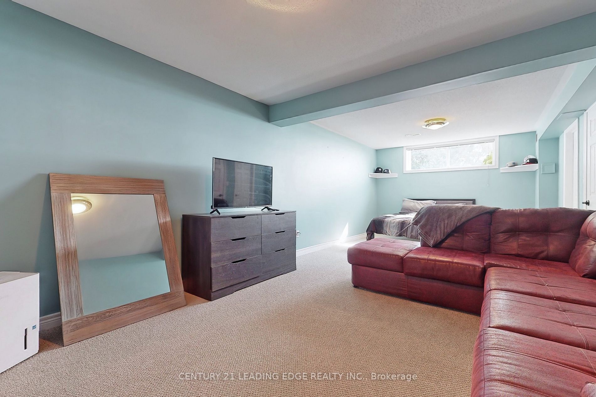 207 Aldred Dr