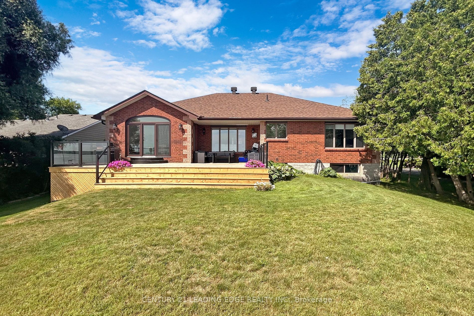 207 Aldred Dr
