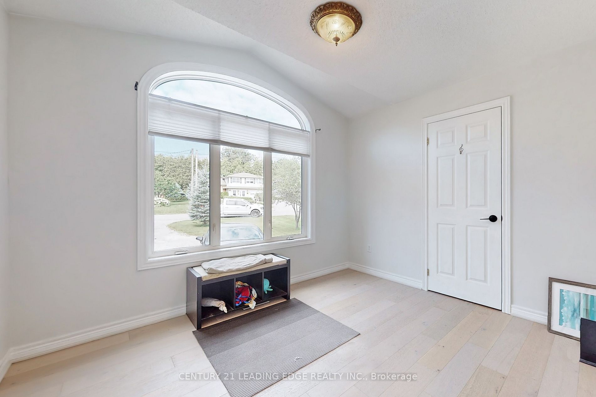 207 Aldred Dr