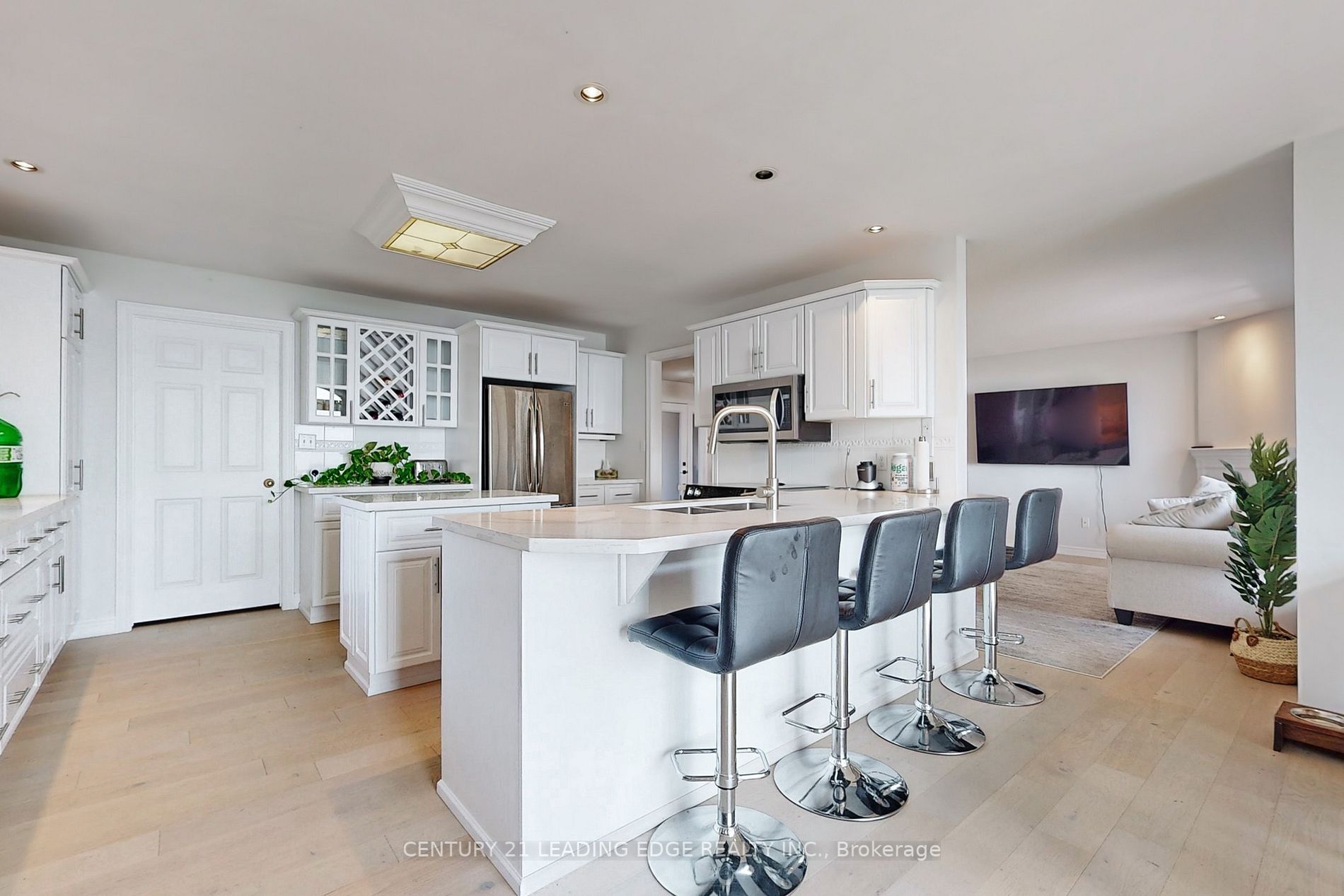 207 Aldred Dr
