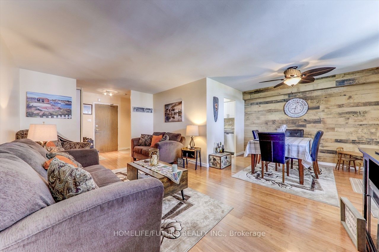3420 Eglinton Ave E, #608