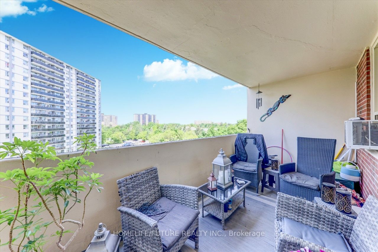 3420 Eglinton Ave E, #608