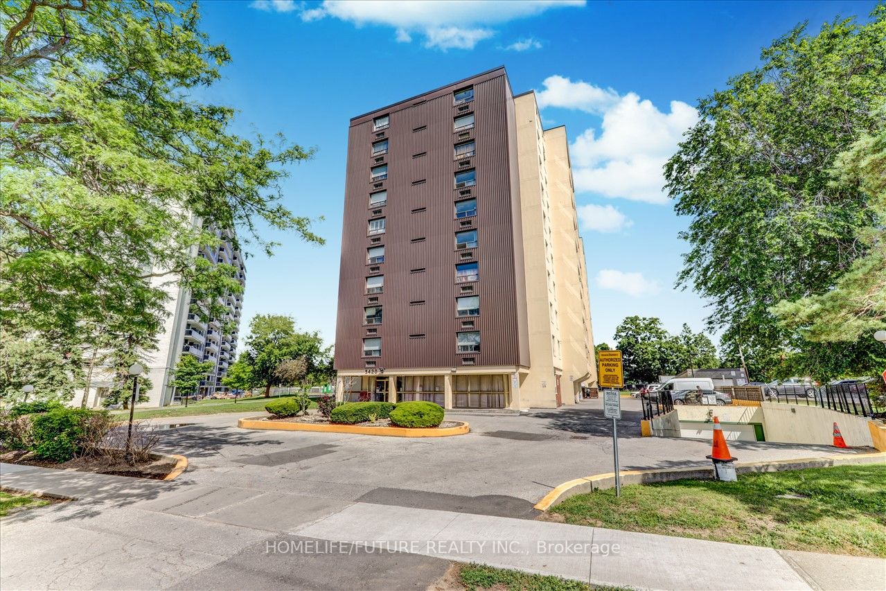 3420 Eglinton Ave E, #608