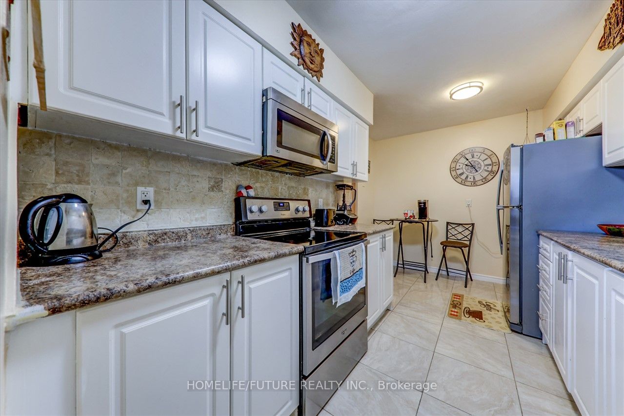 3420 Eglinton Ave E, #608