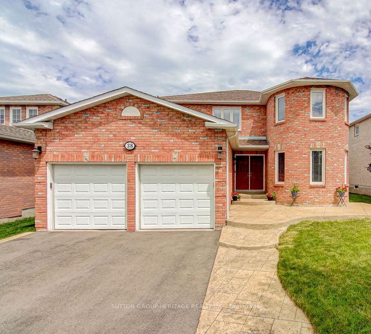 38 Howes St