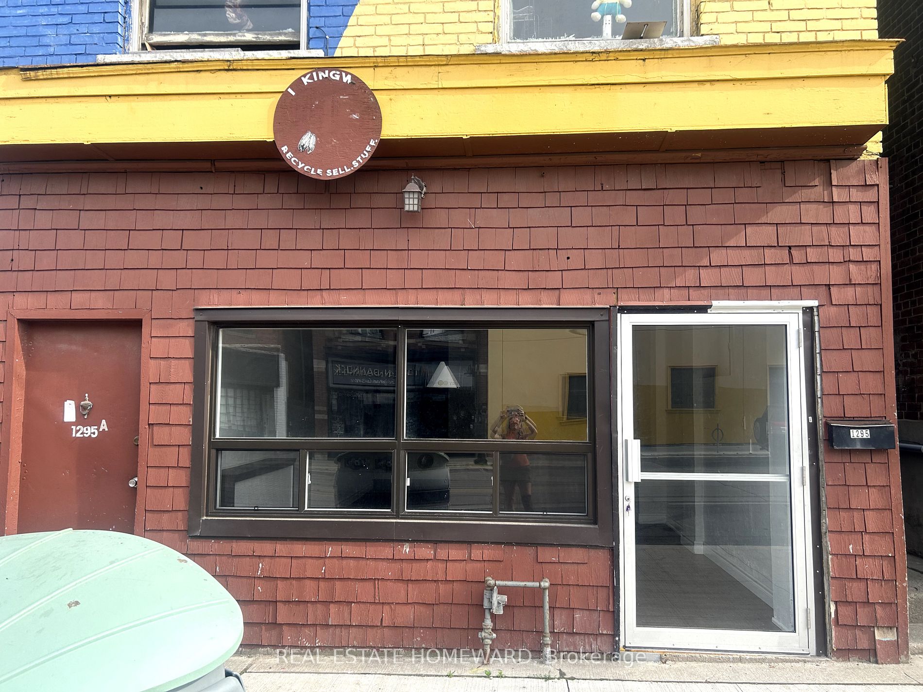 1295 Gerrard St E, #Front