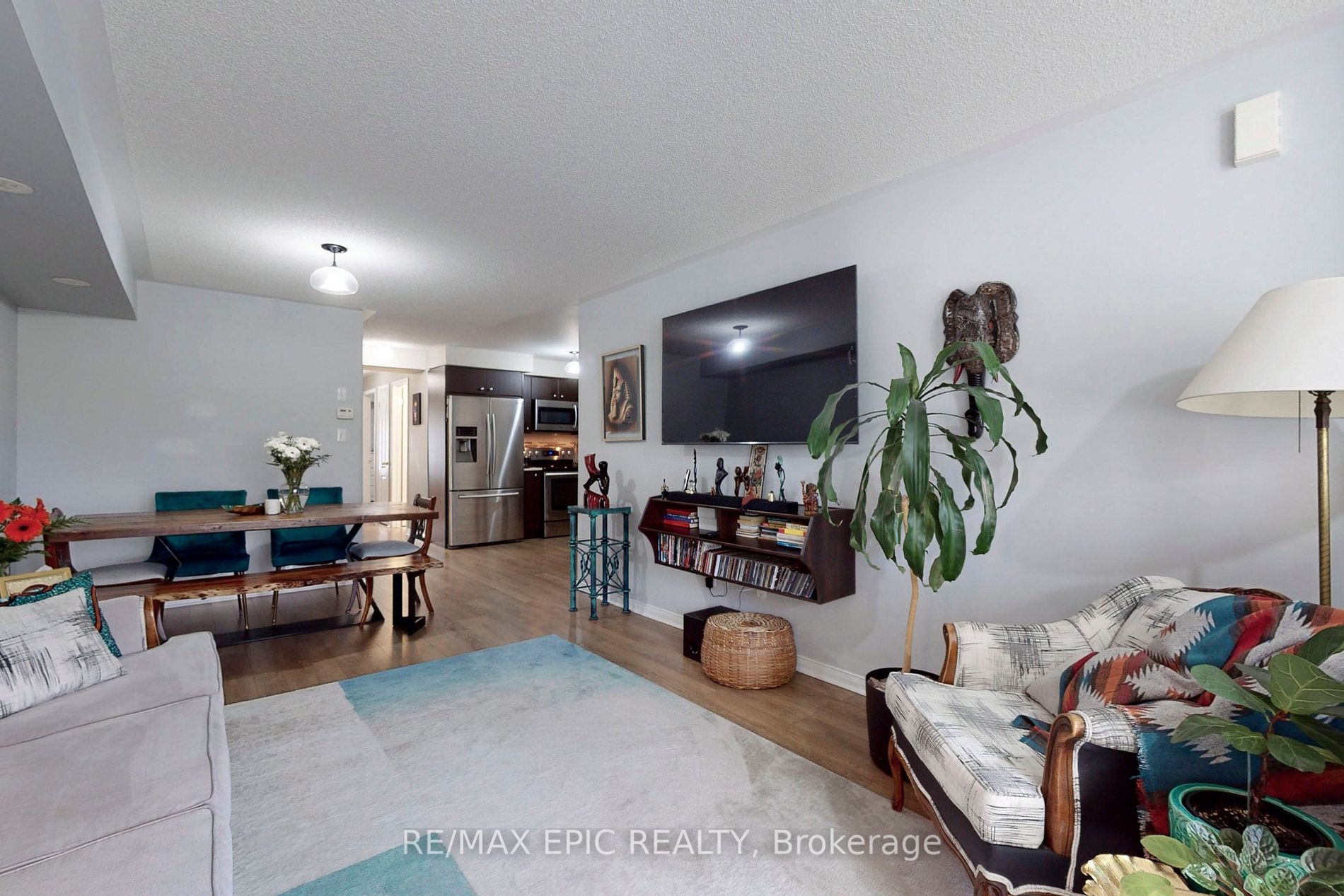 6063 Kingston Road, #10