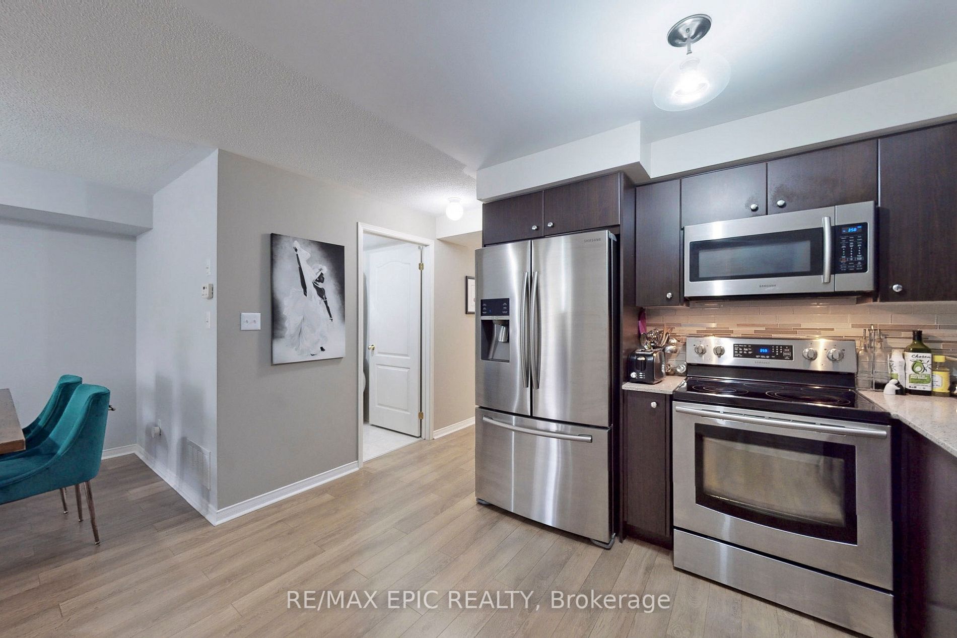 6063 Kingston Road, #10