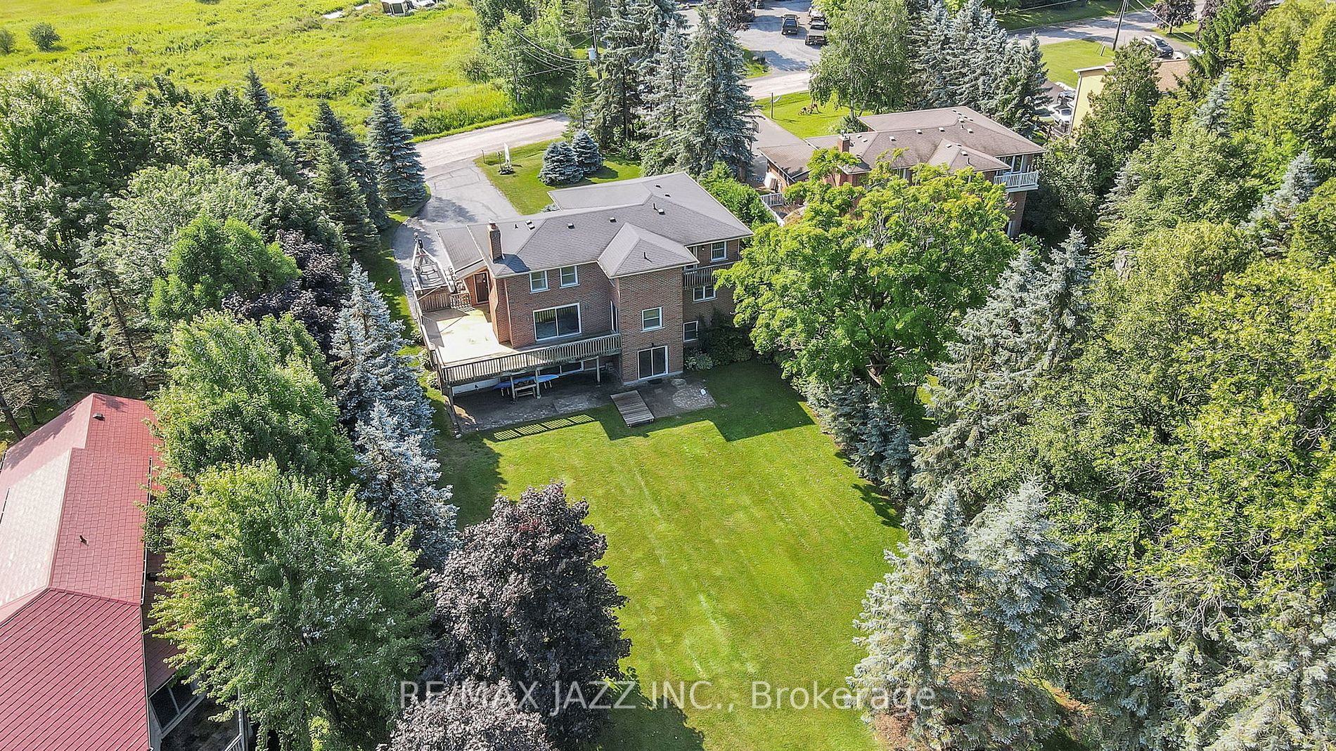 572 Fralicks Beach Rd