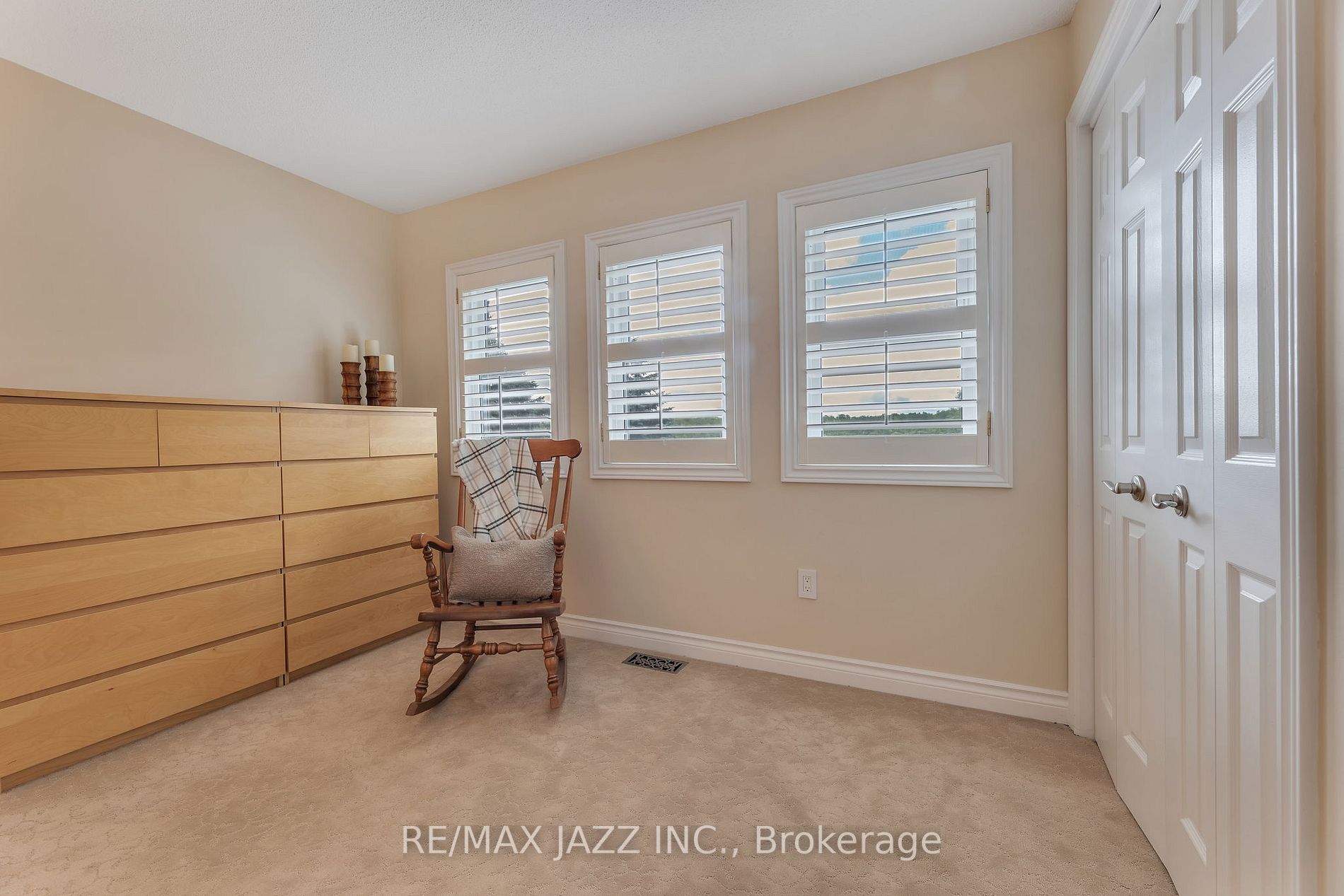 572 Fralicks Beach Rd