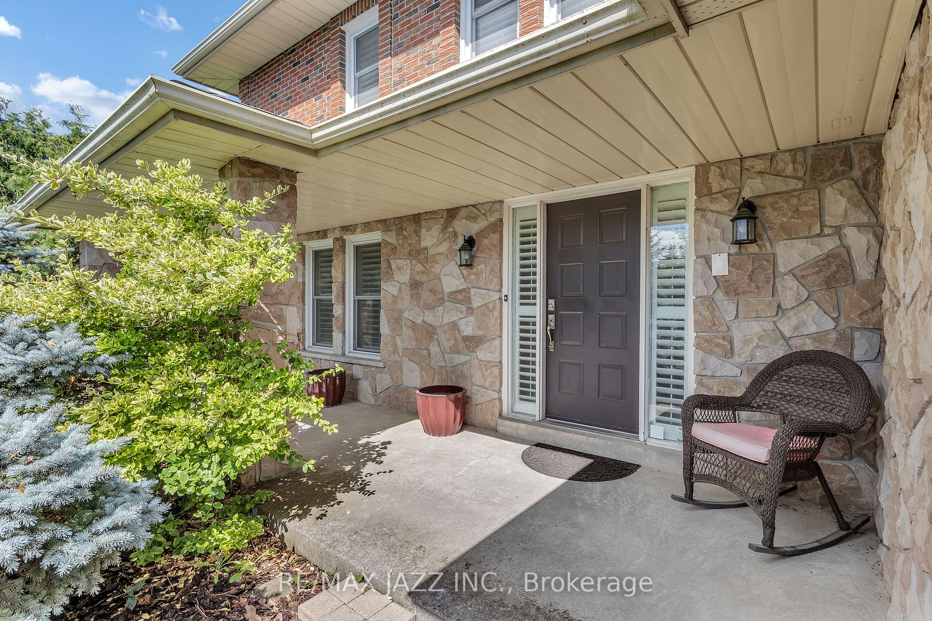 572 Fralicks Beach Rd