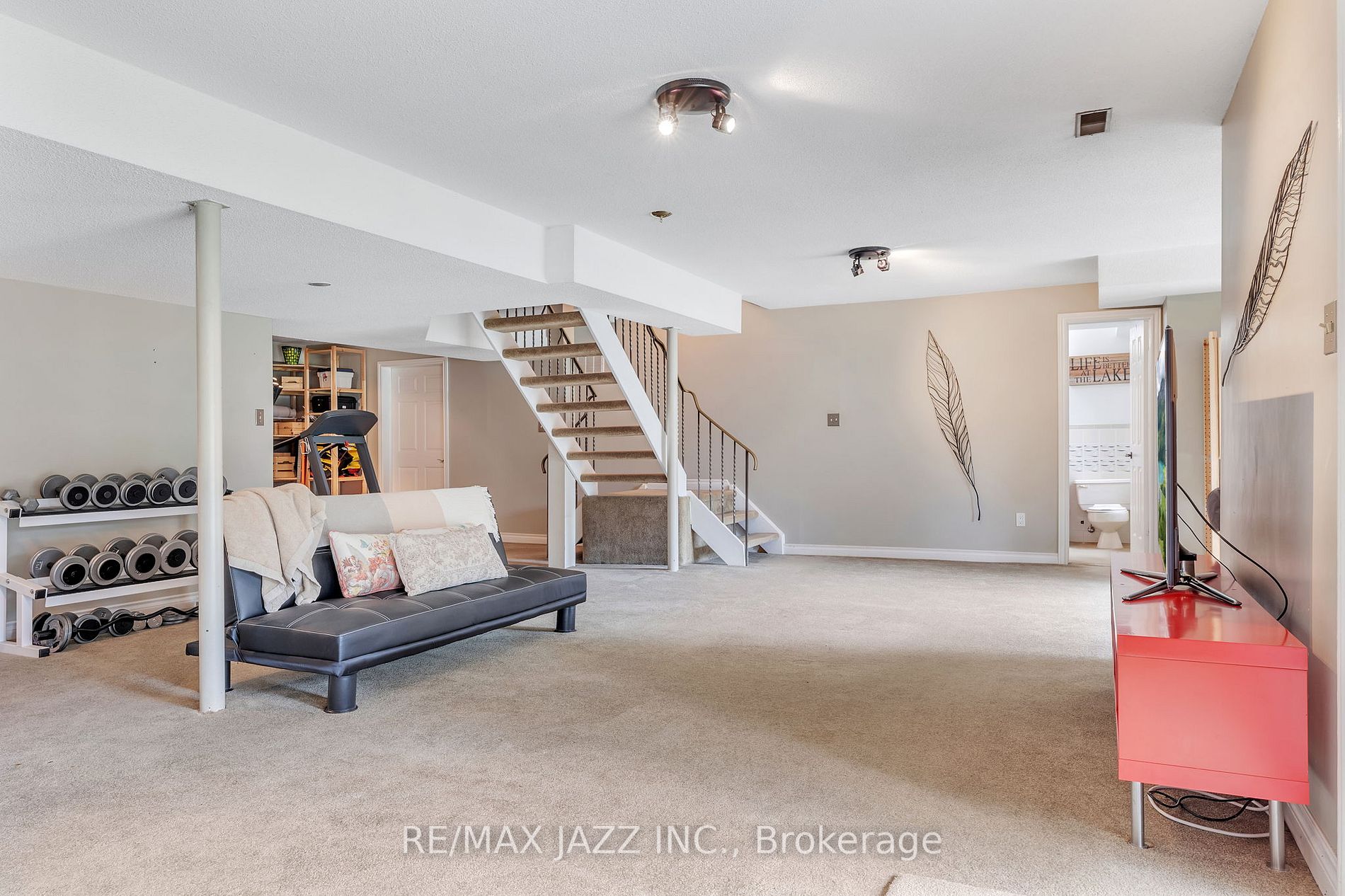 572 Fralicks Beach Rd