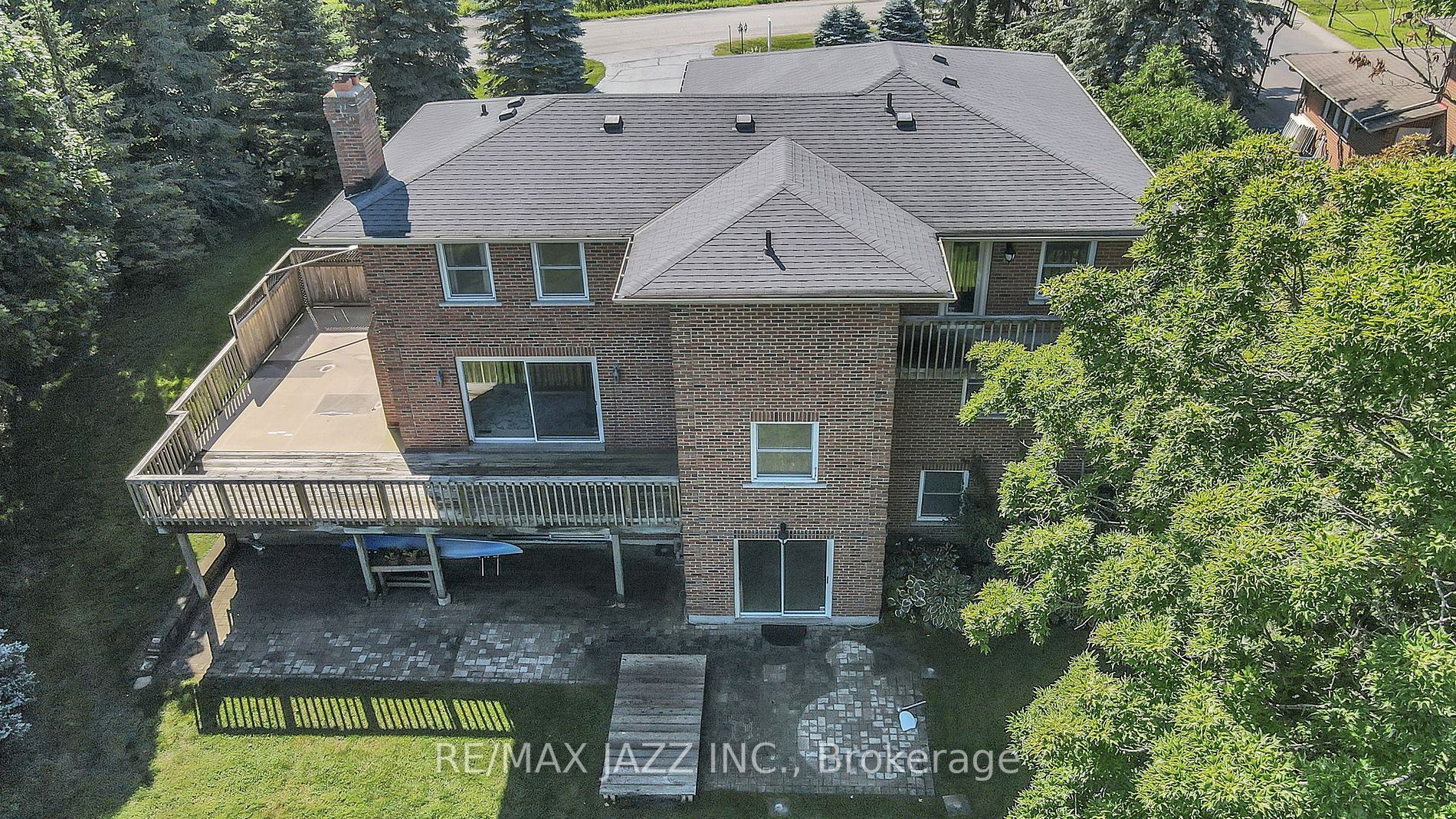 572 Fralicks Beach Rd