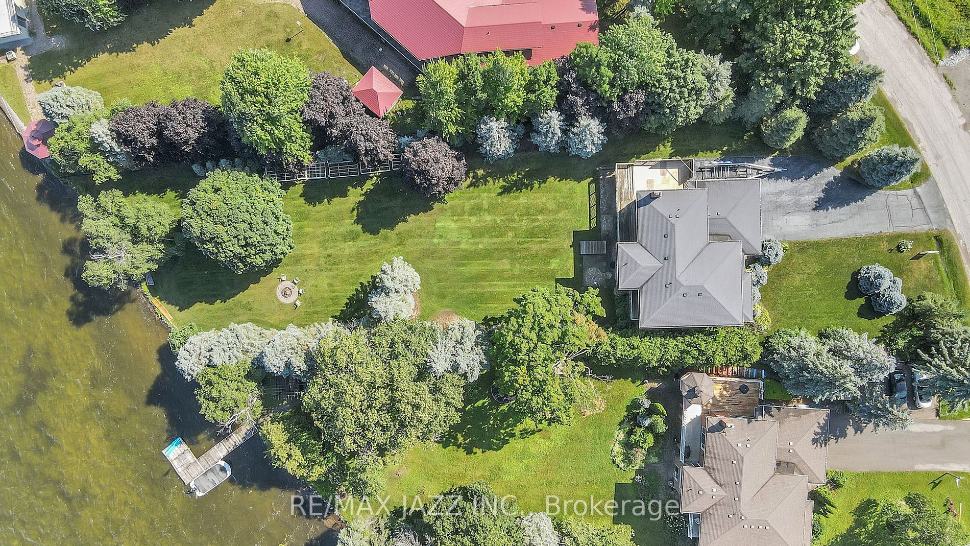 572 Fralicks Beach Rd
