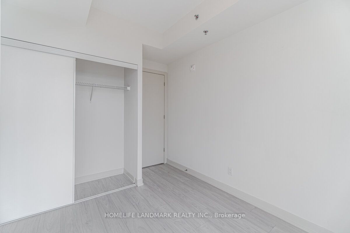 2201 Kingston Rd, #807