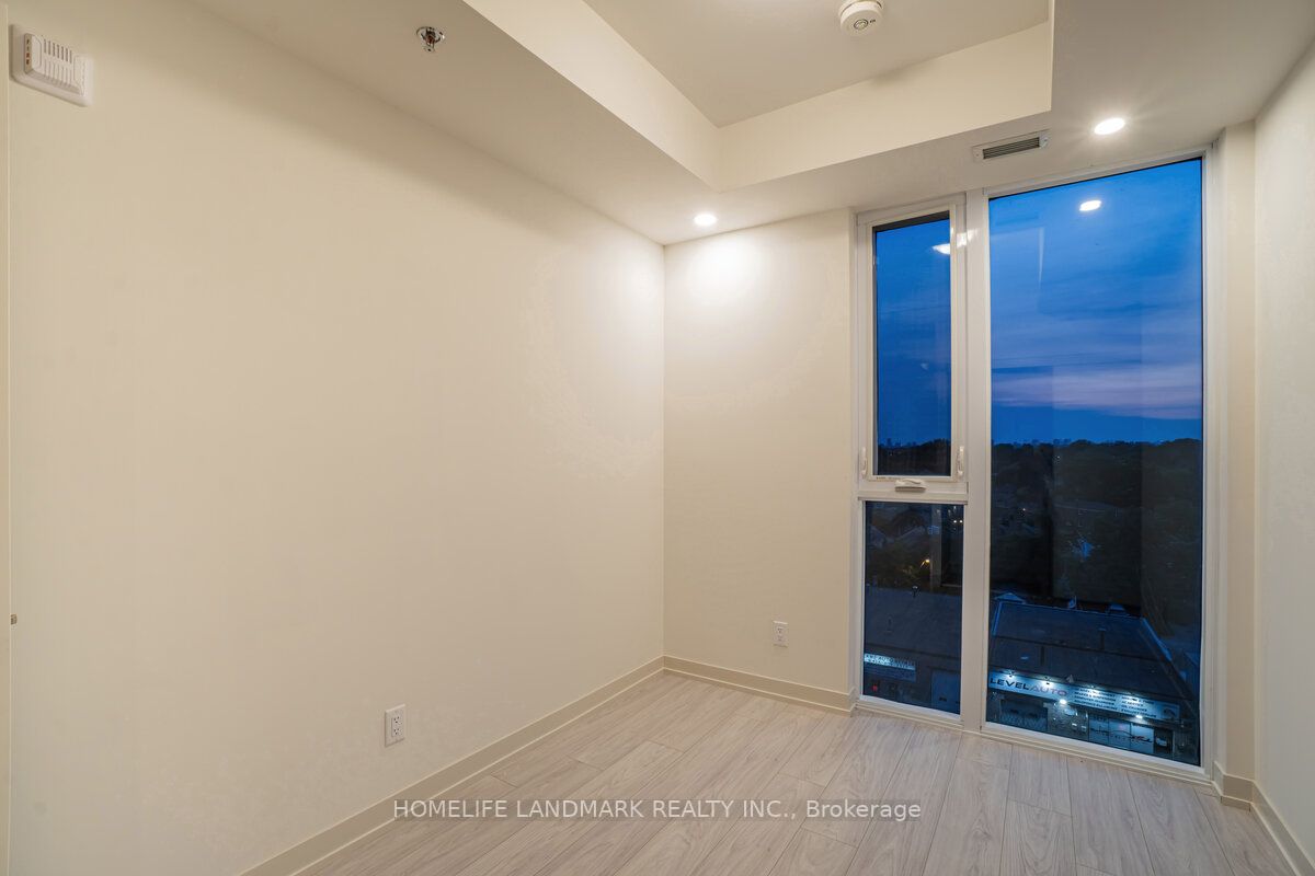 2201 Kingston Rd, #807