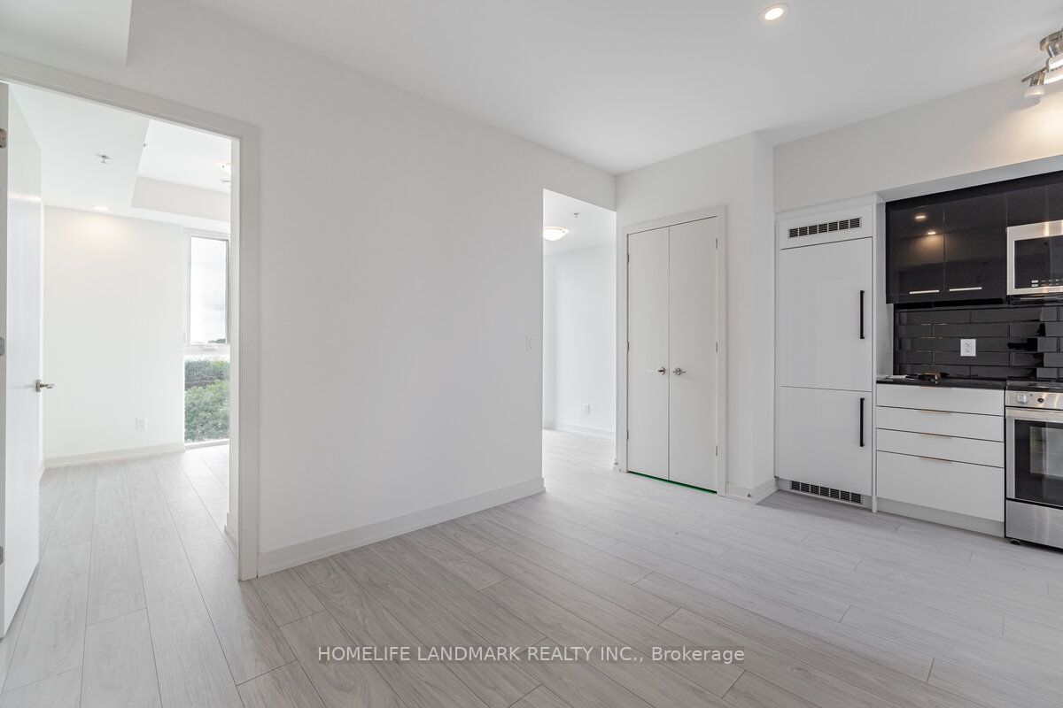 2201 Kingston Rd, #807