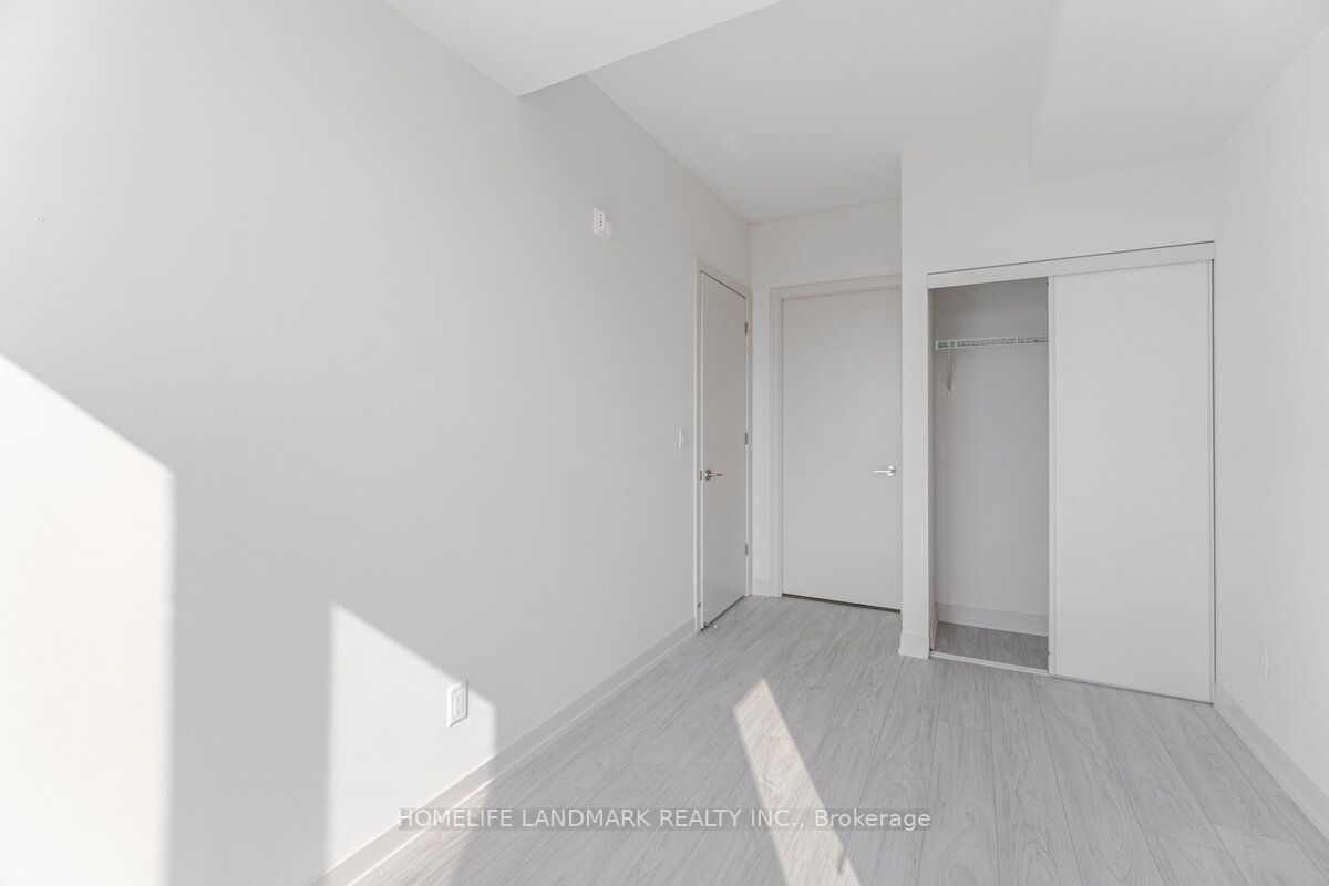 2201 Kingston Rd, #807