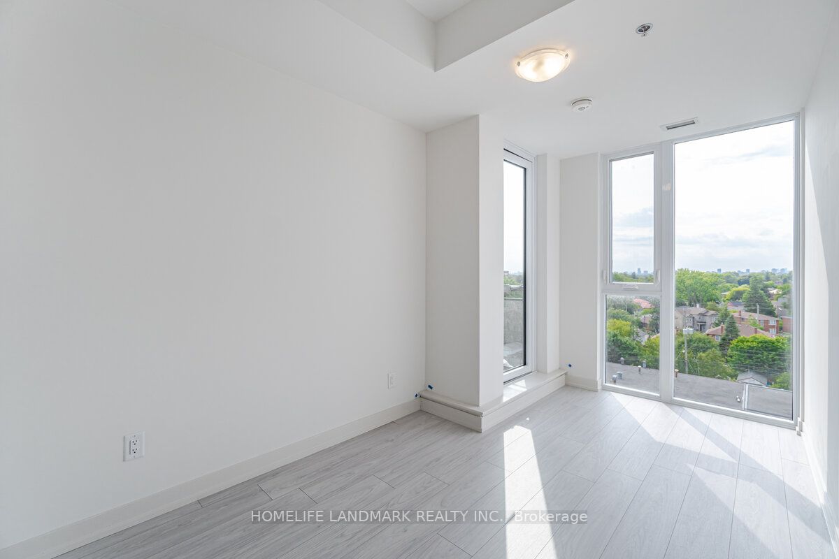 2201 Kingston Rd, #807