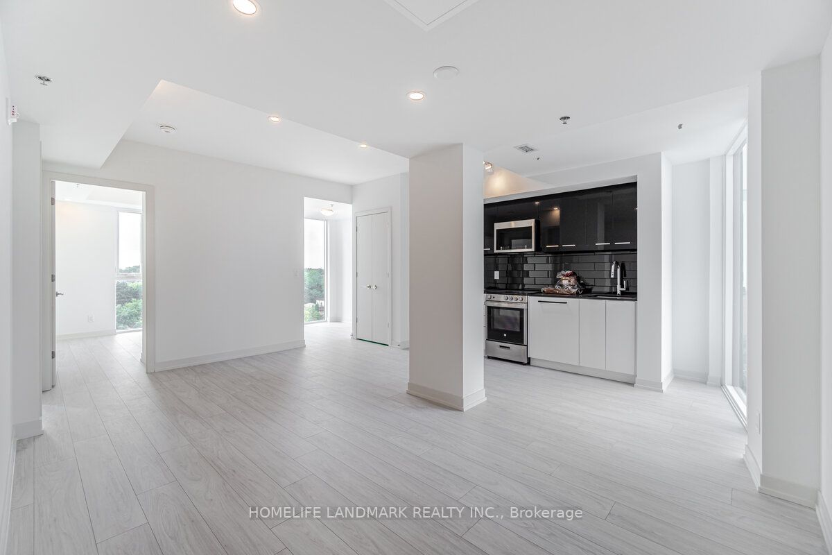 2201 Kingston Rd, #807