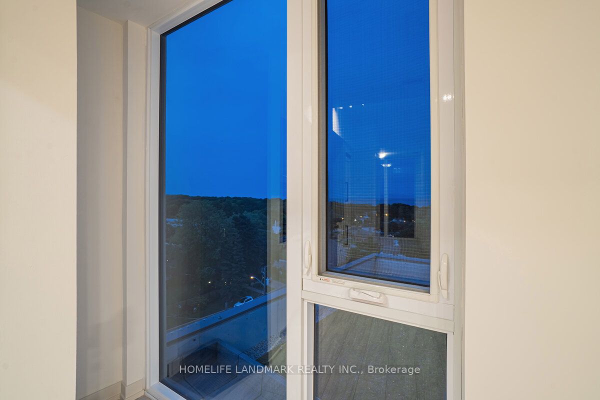 2201 Kingston Rd, #807