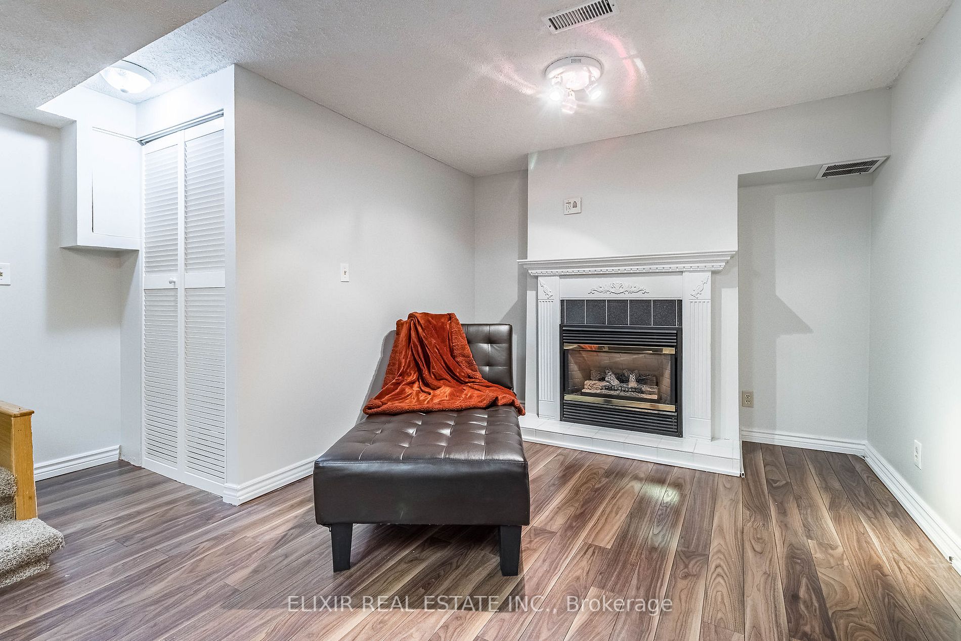 40 Marsdale Crescent