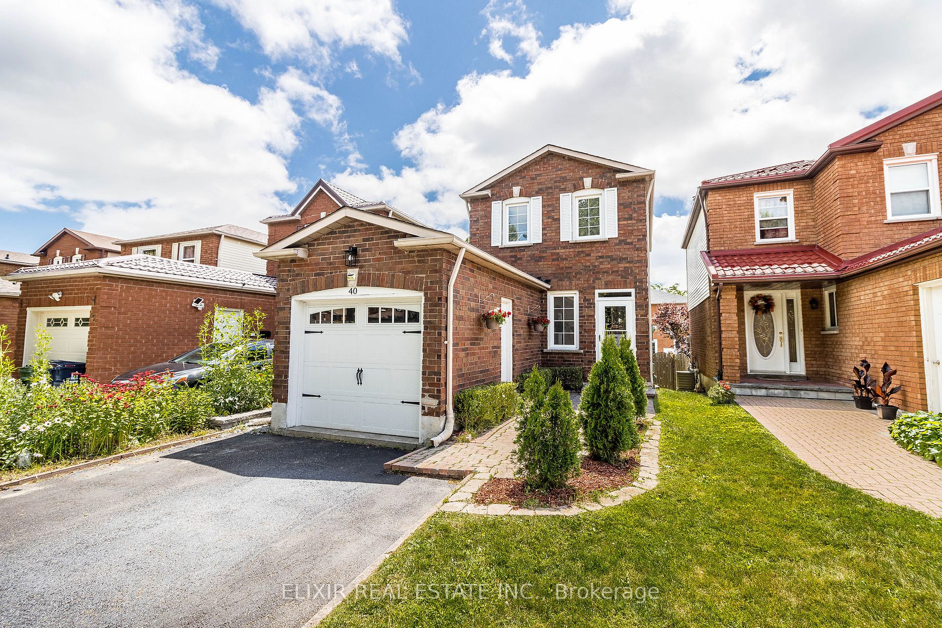 40 Marsdale Crescent