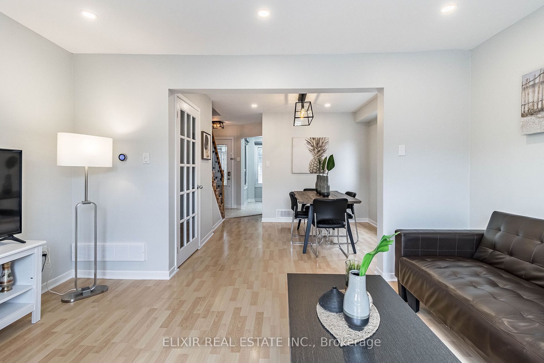 40 Marsdale Crescent