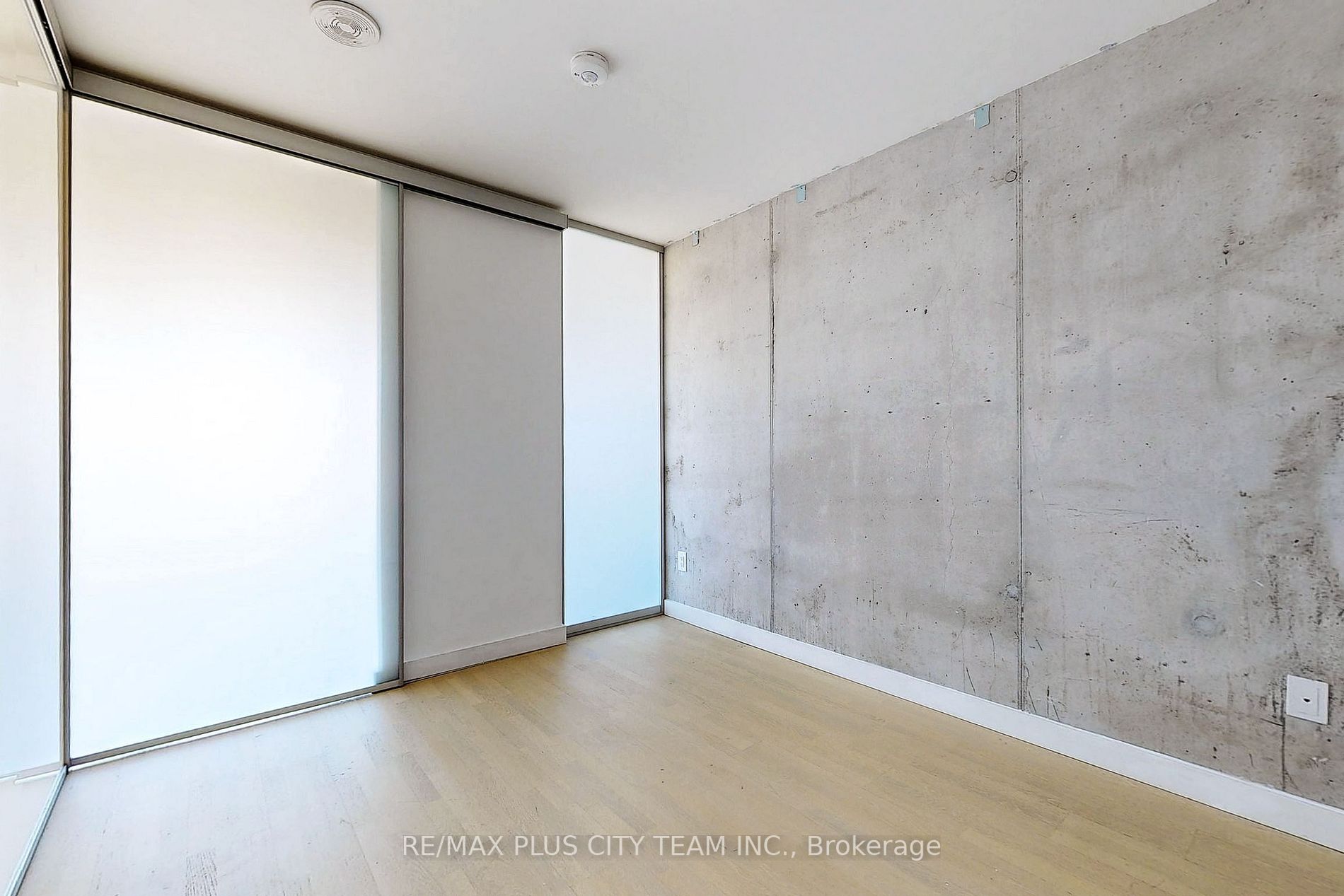 246 Logan Ave, #319