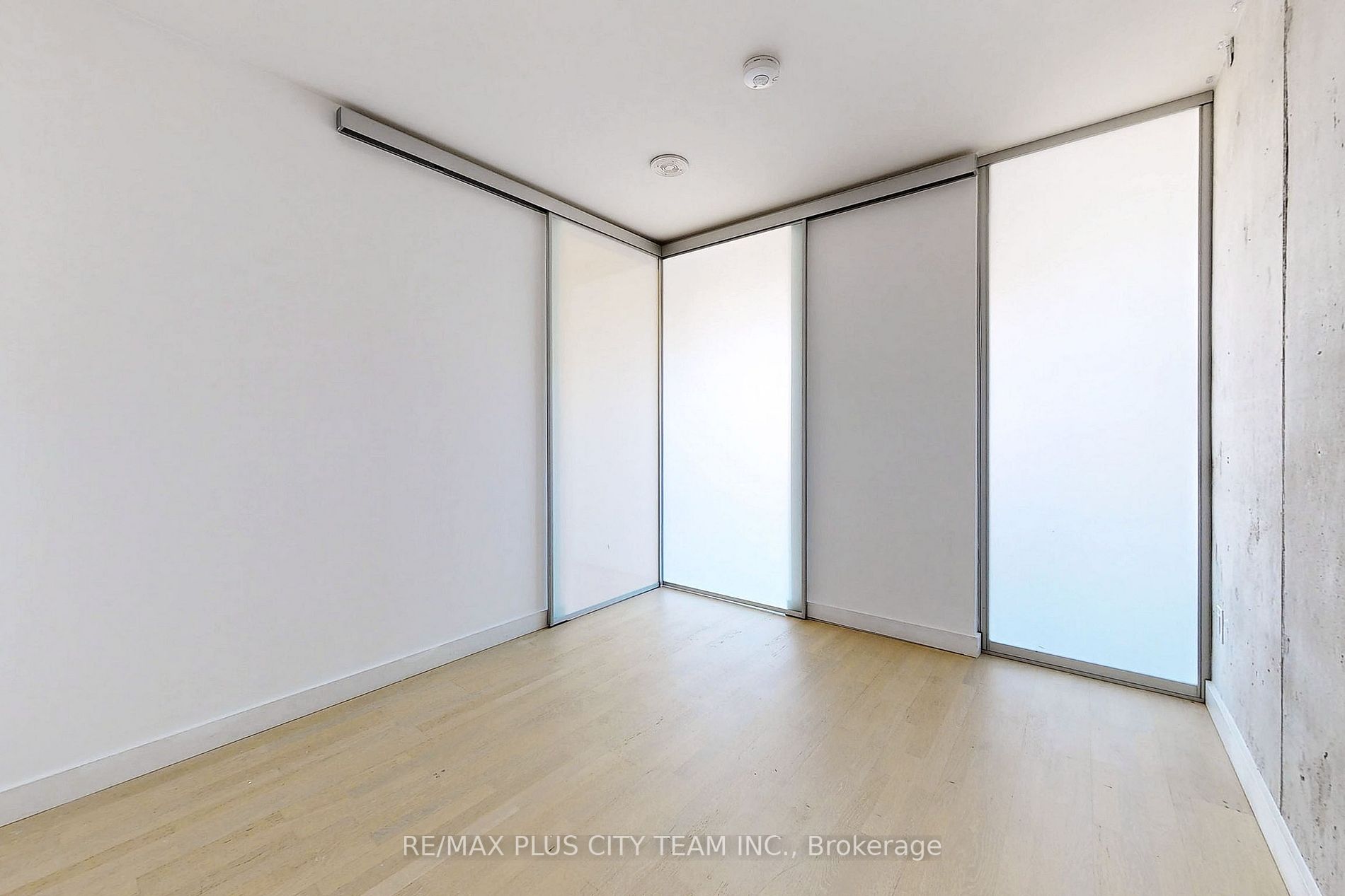 246 Logan Ave, #319