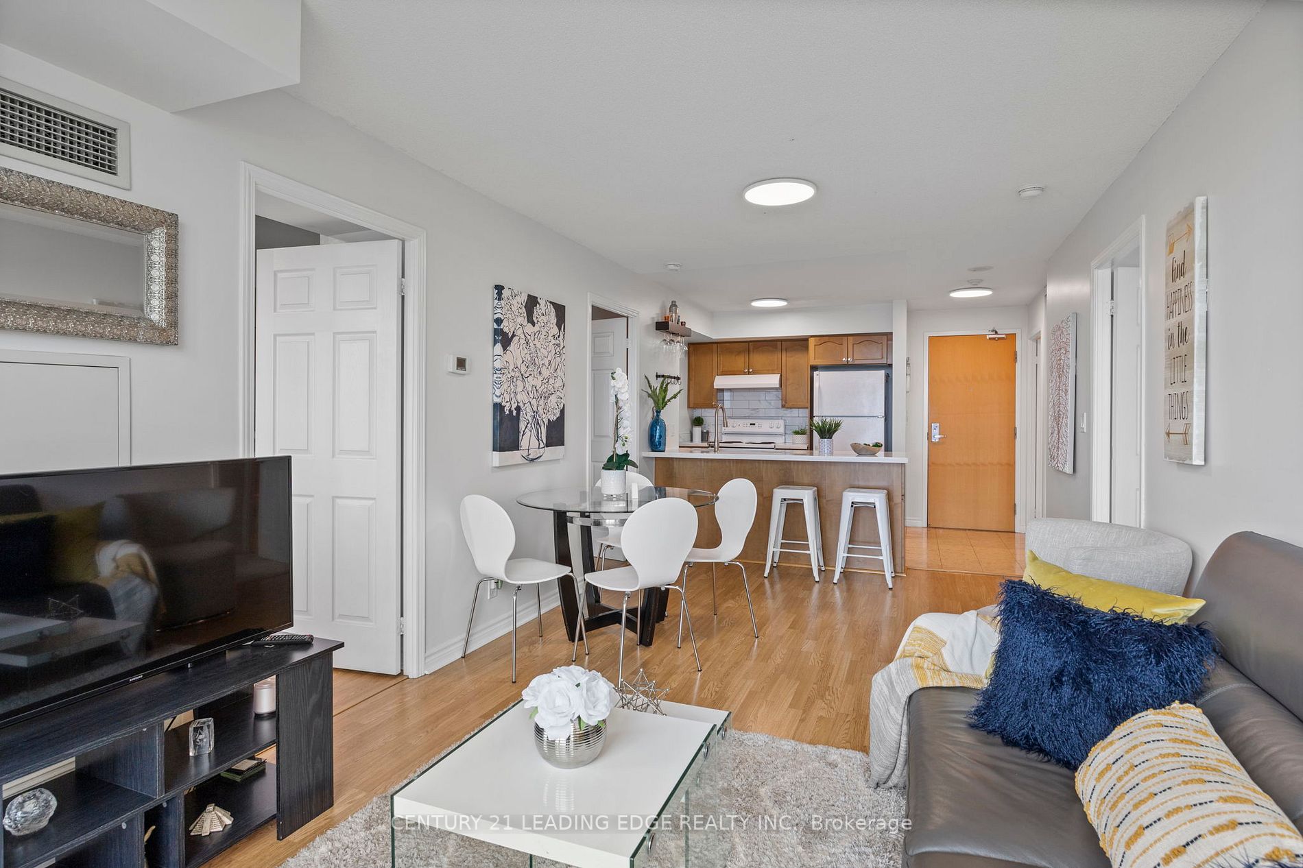 68 Grangeway Ave, #1708