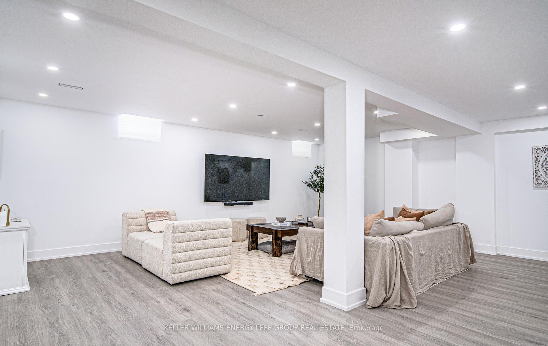 47 Kimberly Dr