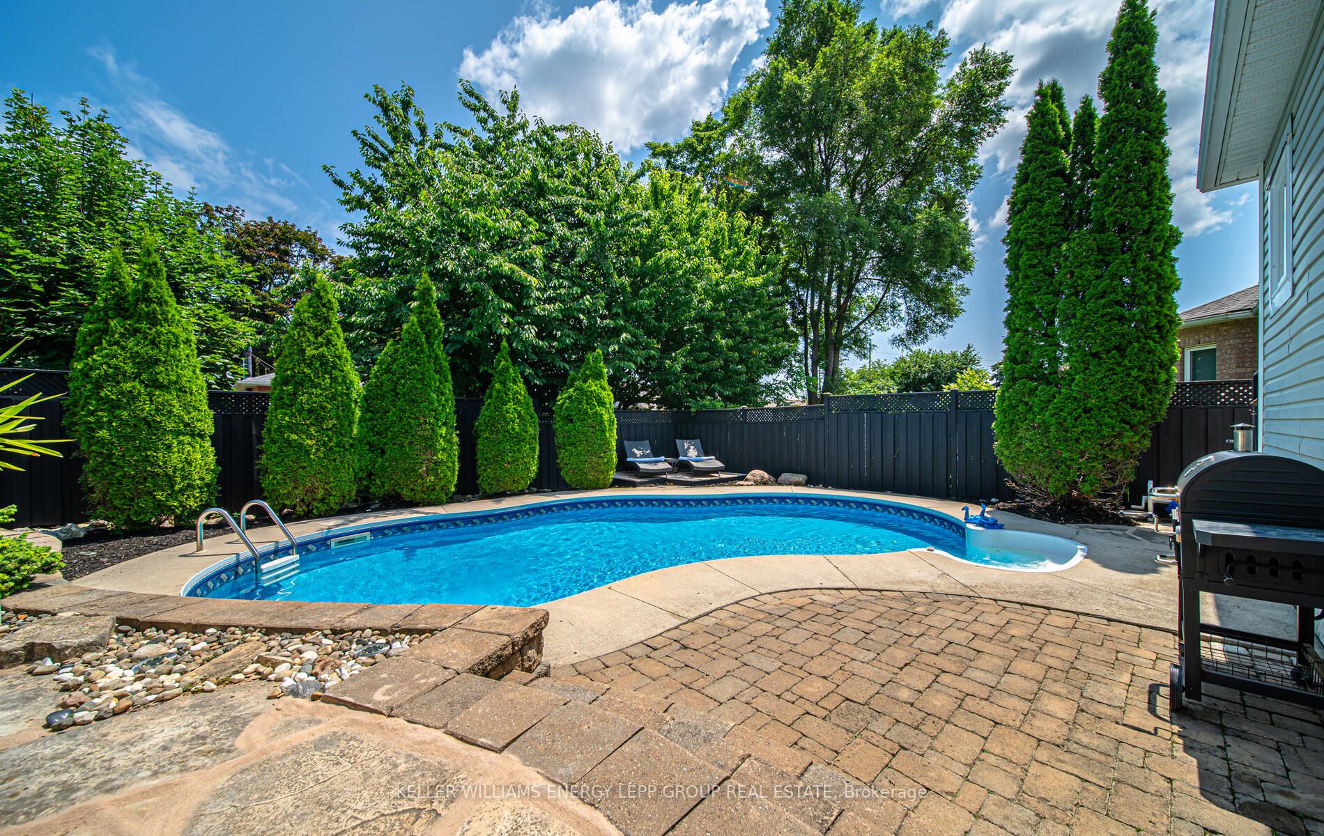 47 Kimberly Dr