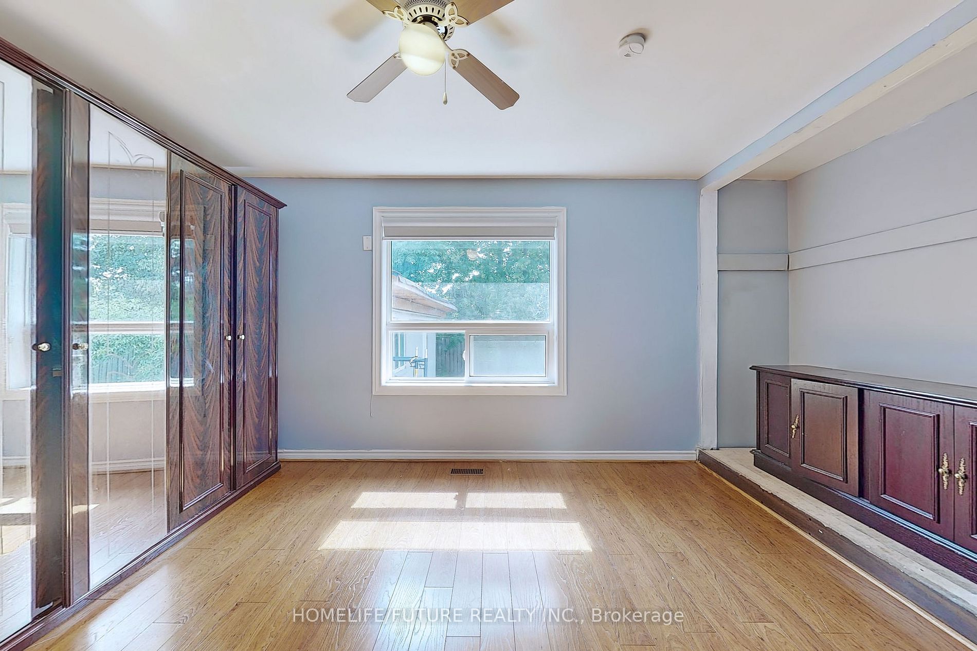 32 Wexford Boulevard