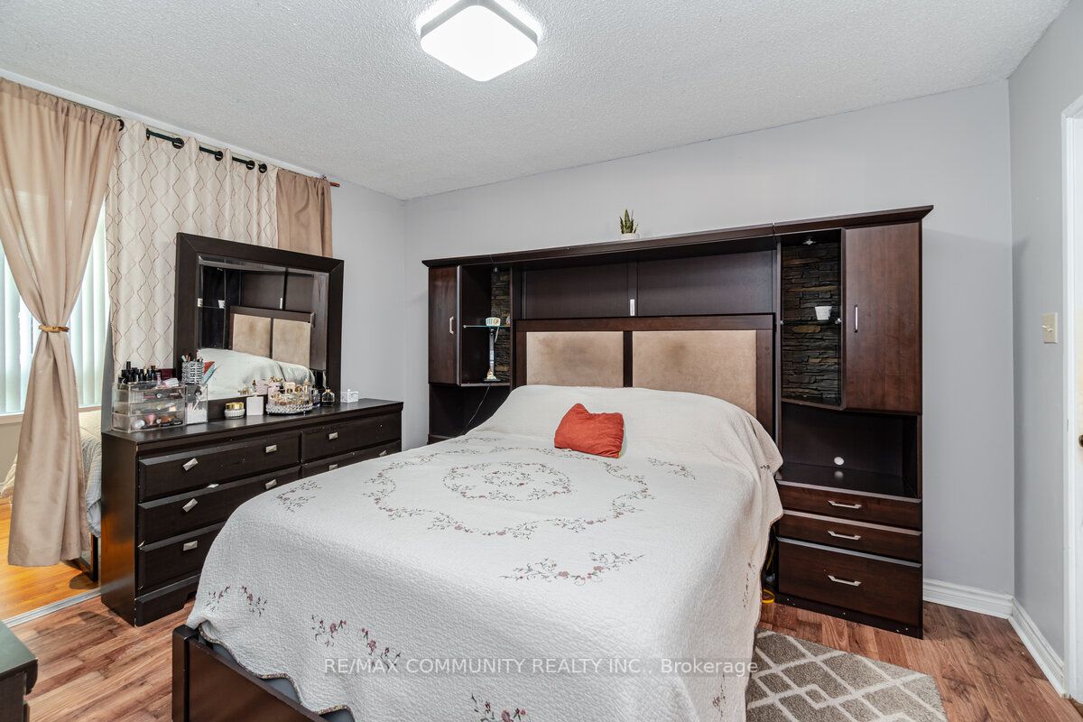 5 Greystone Walk Dr, #103