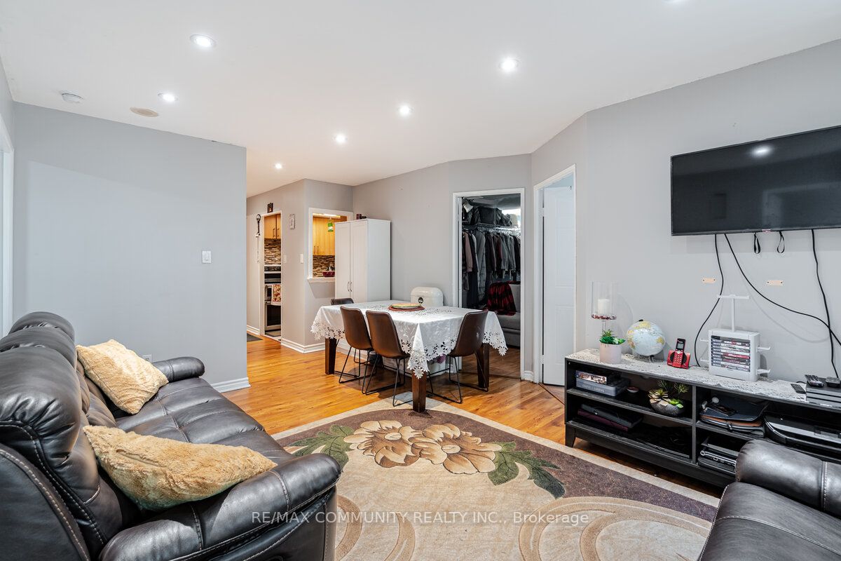 5 Greystone Walk Dr, #103