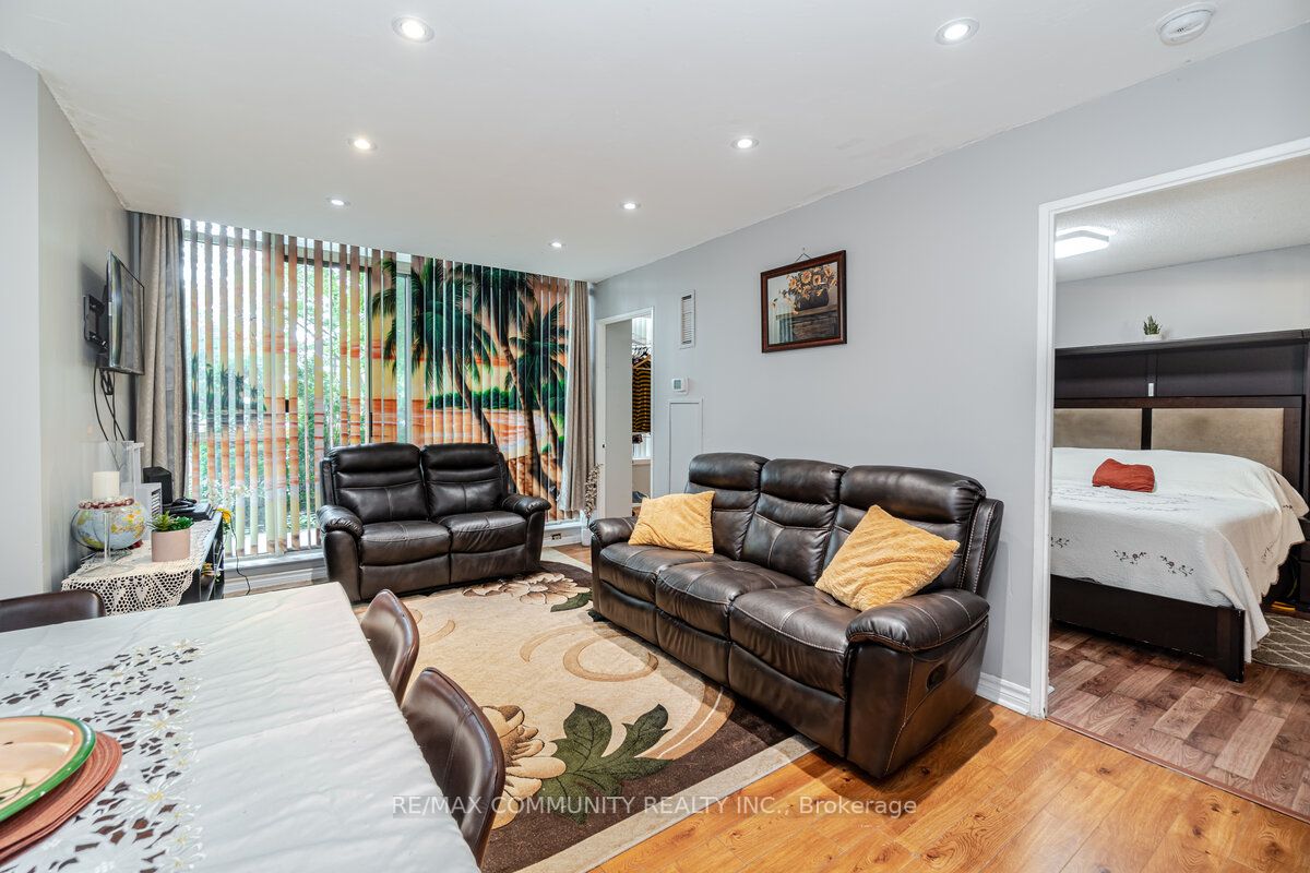 5 Greystone Walk Dr, #103