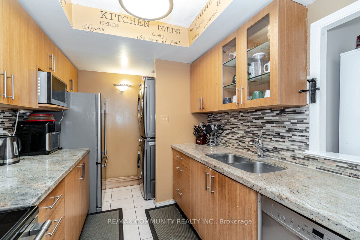 5 Greystone Walk Dr, #103