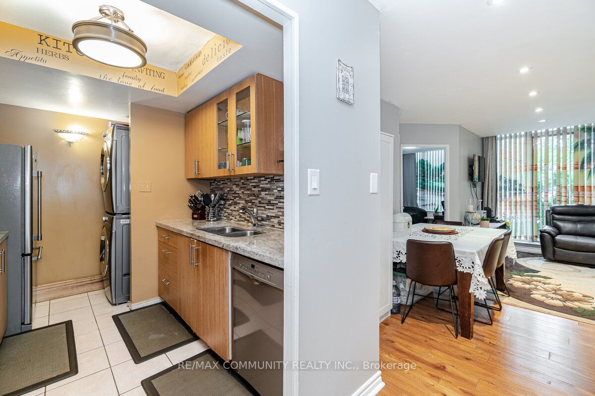 5 Greystone Walk Dr, #103