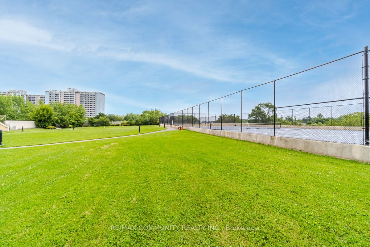 5 Greystone Walk Dr, #103
